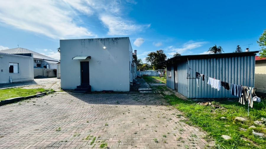 Commercial Property for Sale in Southernwood Eastern Cape